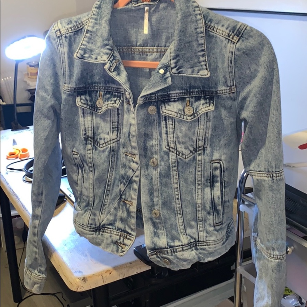 Free people denim fitted jacket